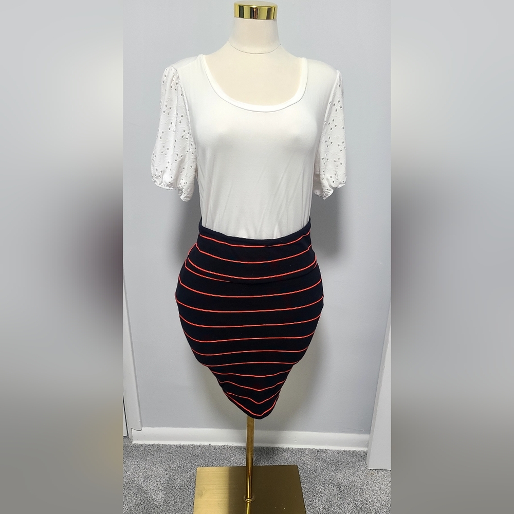 Torrid XL Black and Orange skirt